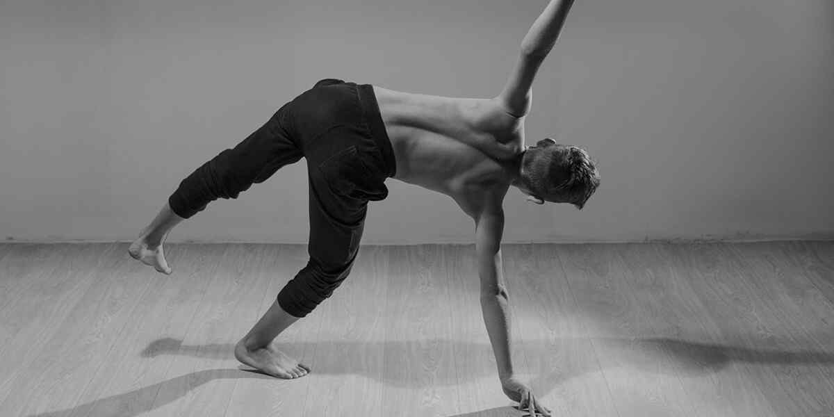 https://www.sunstarschool.com/wp-content/uploads/2019/04/inner_dance_05.jpg
