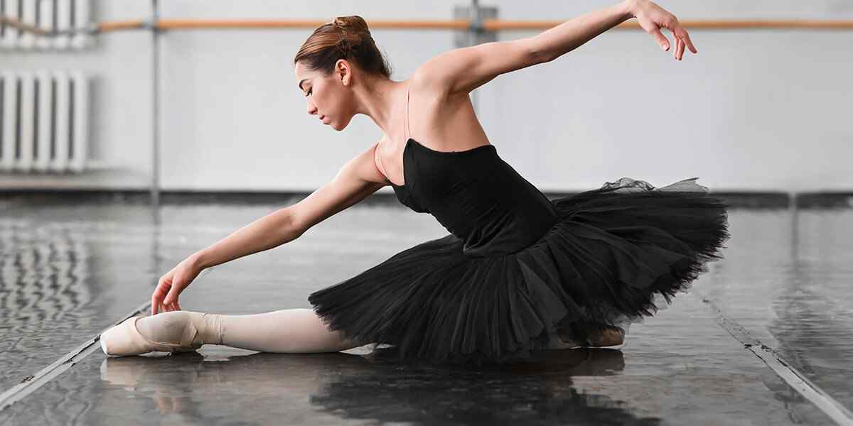 https://www.sunstarschool.com/wp-content/uploads/2019/04/inner_dance_09.jpg
