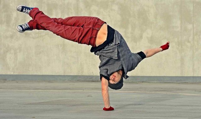 https://www.sunstarschool.com/wp-content/uploads/2019/04/inner_image_dance_01-640x379.jpg