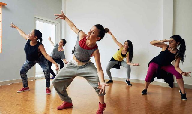 https://www.sunstarschool.com/wp-content/uploads/2019/04/inner_image_dance_02-640x379.jpg